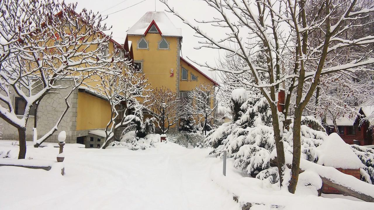 Zabava Guest House Iwano-Frankiwsk Exterior foto